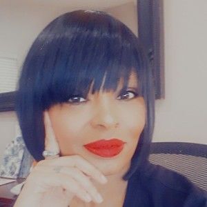 Meet your Posher, Nakia